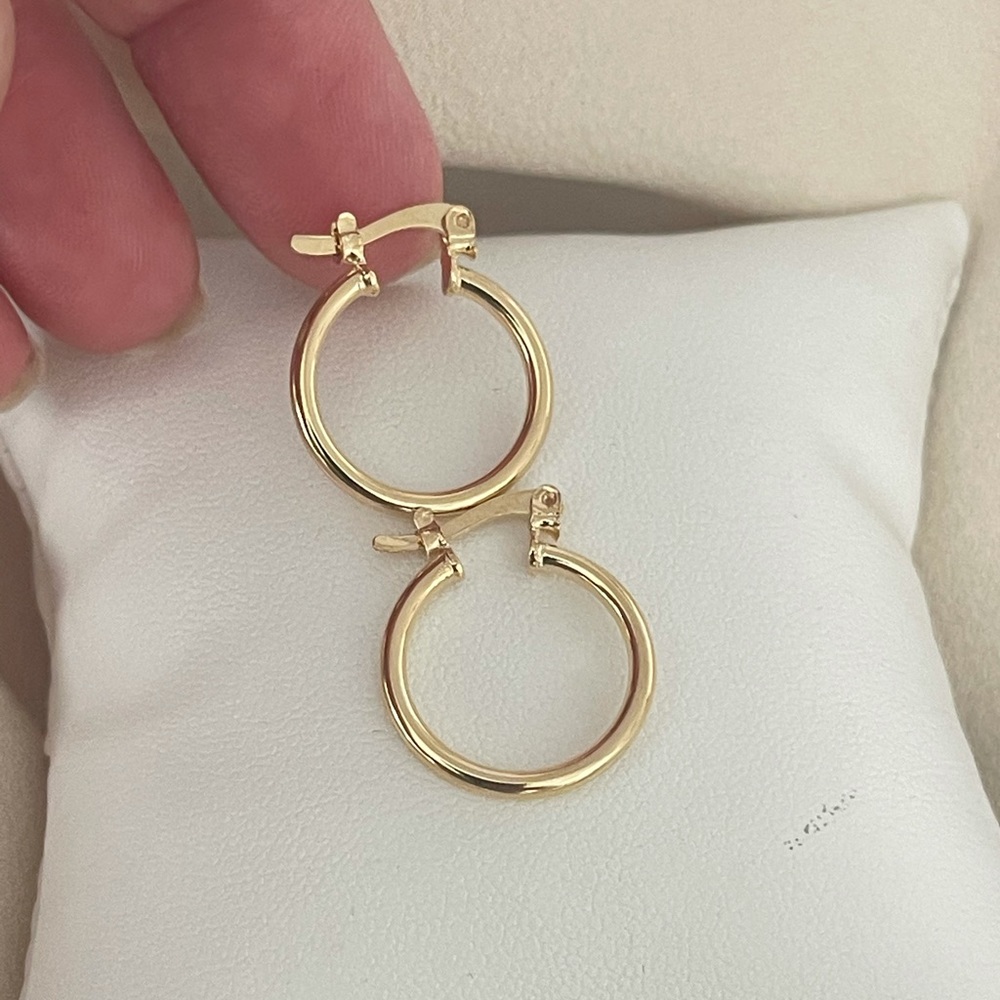18k Gold Filled Small Hoop Earrings - Picture 3 of 7